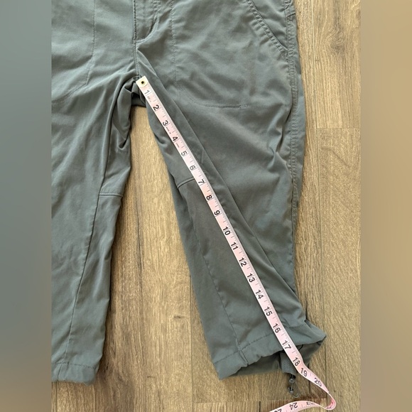 Columbia Omni Shield Outdoor Athletic Gray Crop Pant Women’s Size 10 - Picture 5 of 12